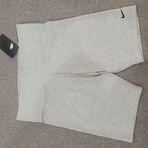 Nike womens biker gray short L